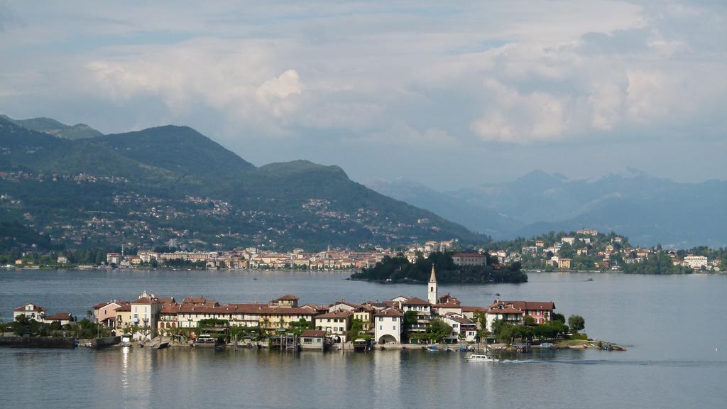 Golf Hotel Castelconturbia Agrate Conturbia ภายนอก รูปภาพ
