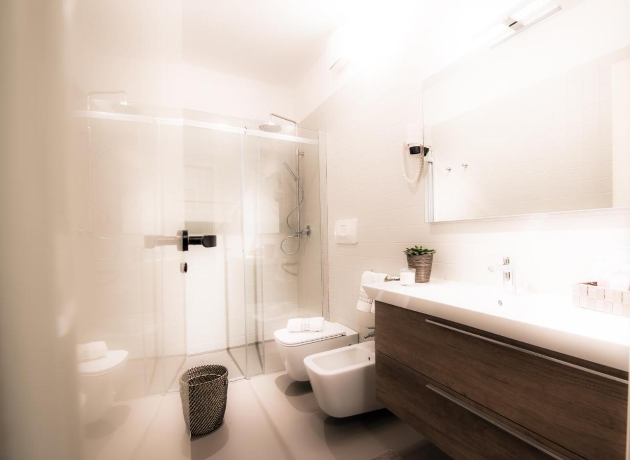 Golf Hotel Castelconturbia Agrate Conturbia ภายนอก รูปภาพ
